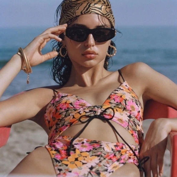 New!For Love And Lemons Vienna One Piece Swimsuit - Picture 1 of 12